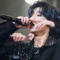 帅气男生头像 潮流风微信头像